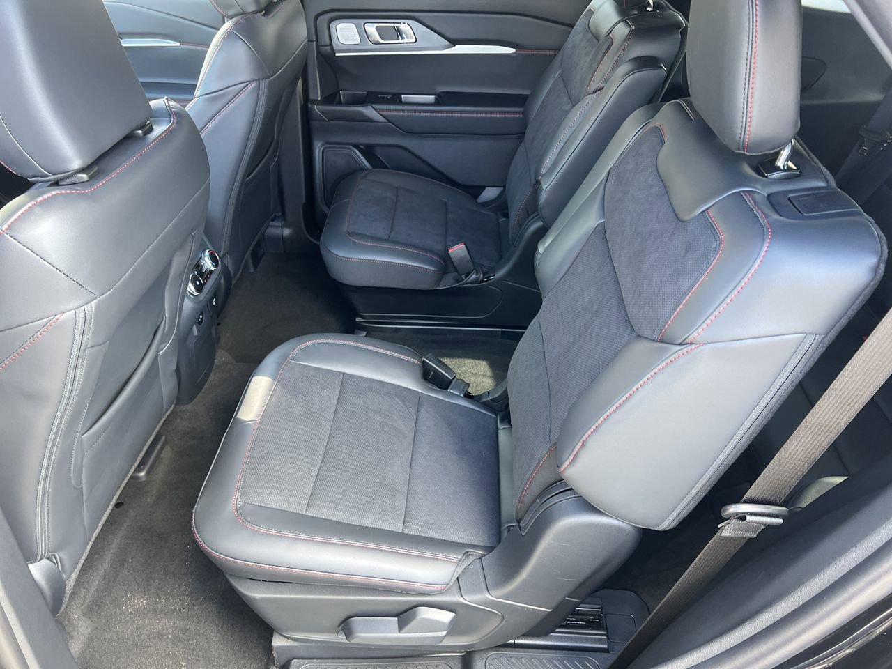 New 2026 Ford Explorer ST w/ Sun And Sound Package image 22