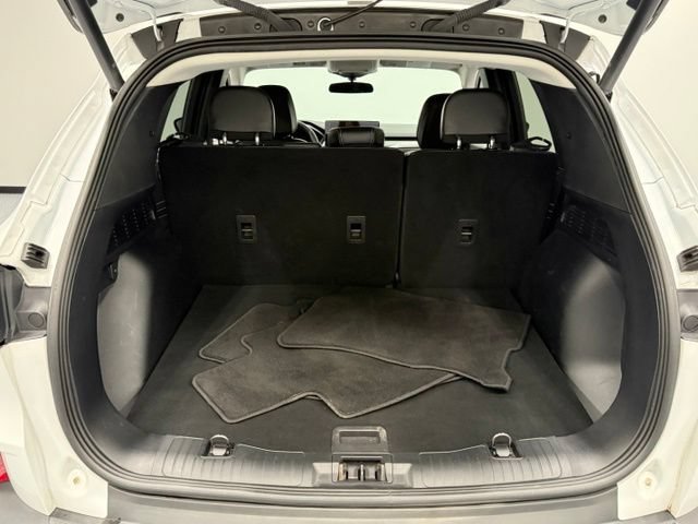 Used 2023 Ford Escape SE FWD image 35