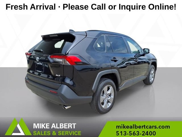 Used 2025 Toyota RAV4 XLE FWD image 7
