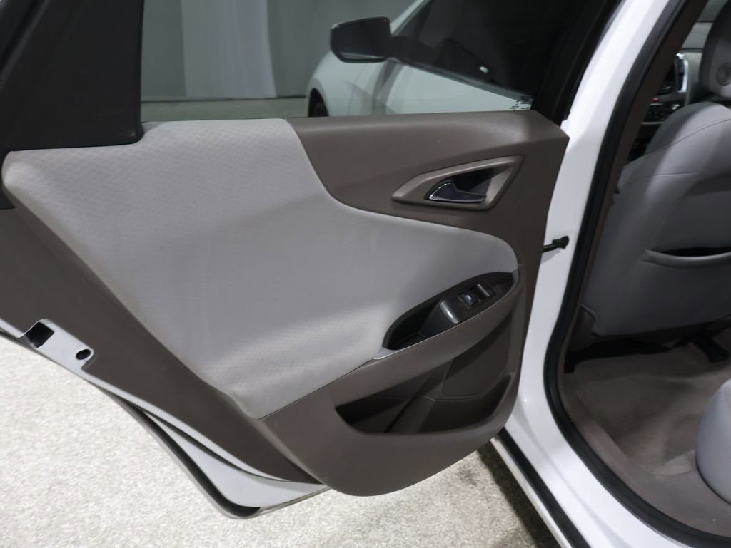 Used 2021 Chevrolet Malibu LT image 18