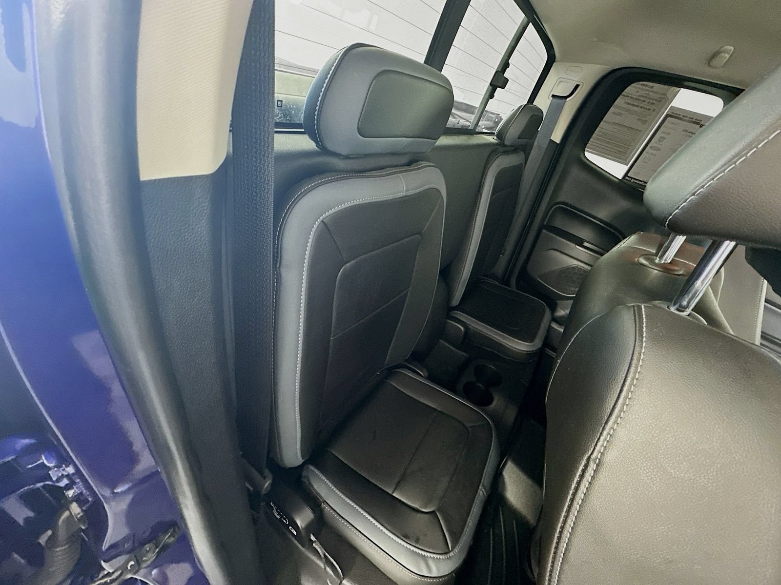 Used 2015 Chevrolet Colorado Z71 AWD/4WD image 24
