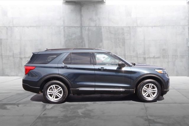 Certified 2024 Ford Explorer XLT w/ Equipment Group 202A AWD/4WD image 5