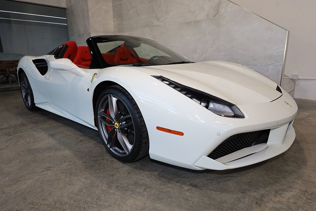 Used 2019 Ferrari 488 Spider video 1