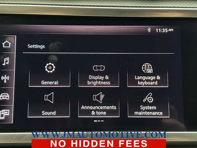 Used 2020 Audi Q3 2.0T Premium w/ Convenience Package AWD/4WD image 30