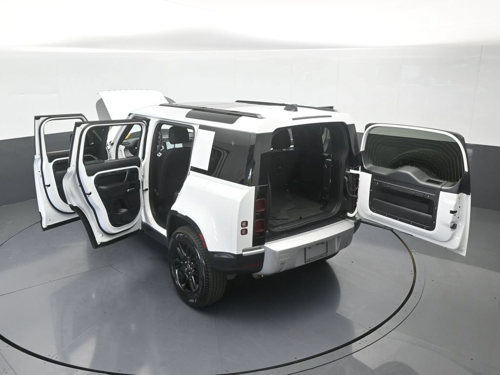 Used 2025 Land Rover Defender 110 S AWD/4WD image 83