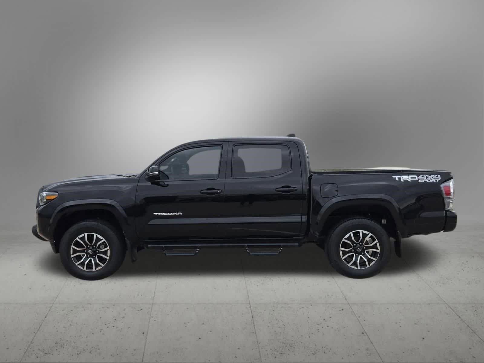 Used 2023 Toyota Tacoma TRD Sport w/ Technology Package AWD/4WD image 3