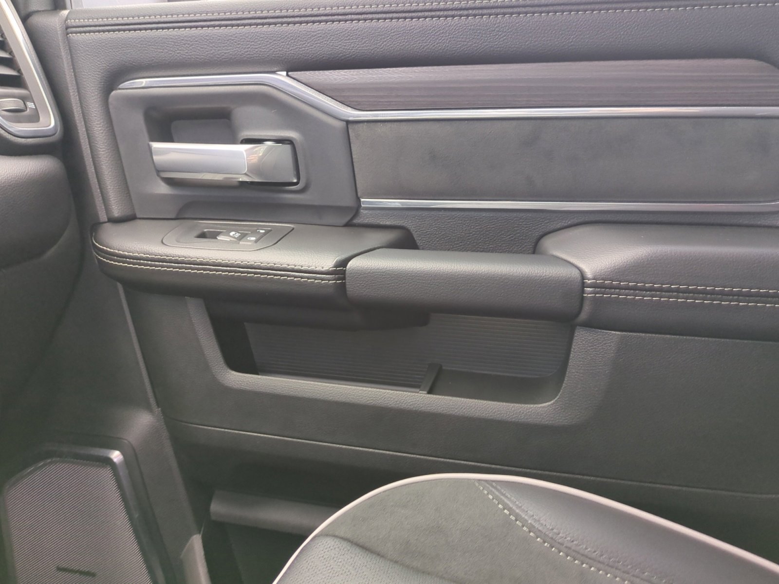 New 2026 RAM 2500 Laramie image 16