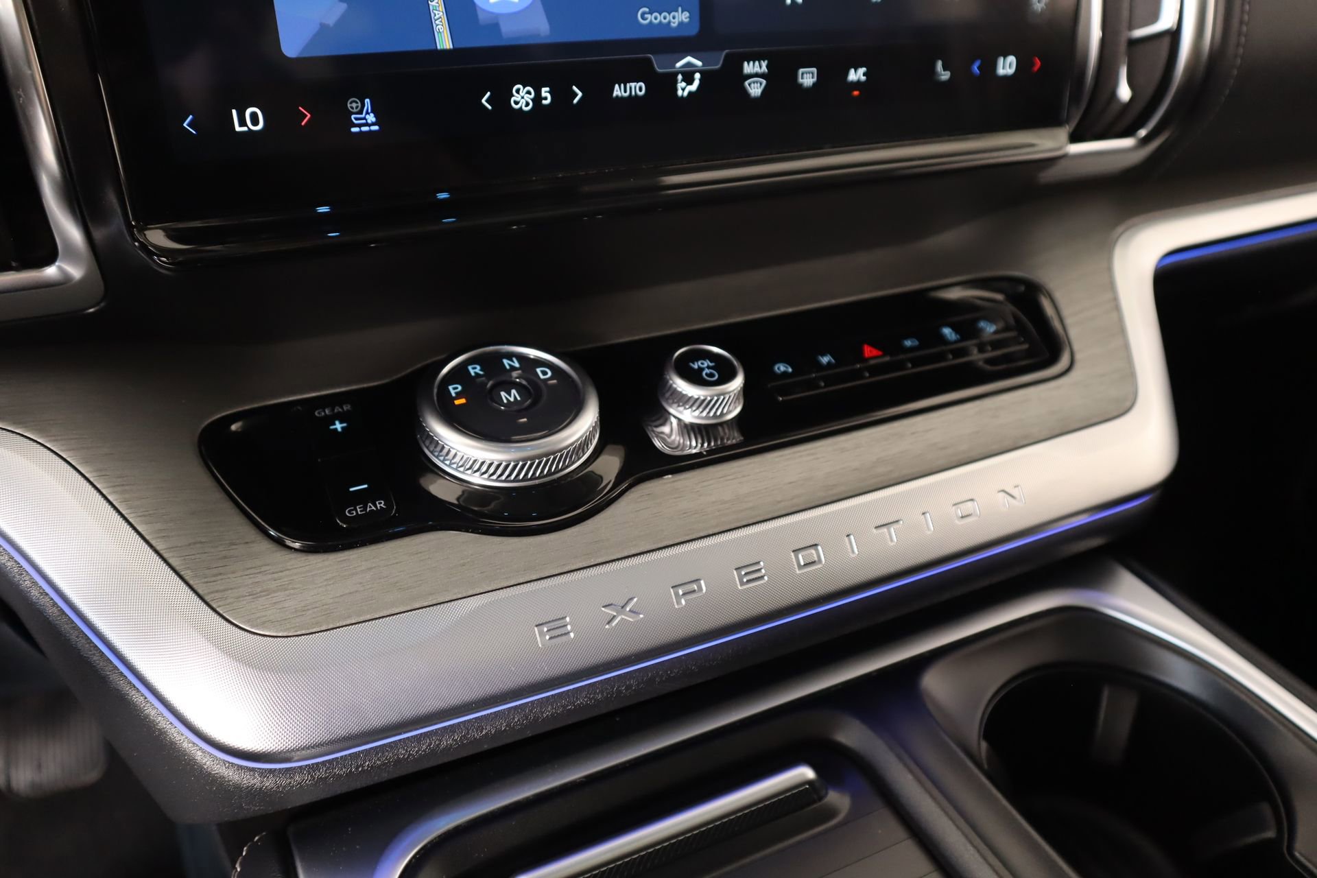 Used 2025 Ford Expedition Max Platinum AWD/4WD image 9