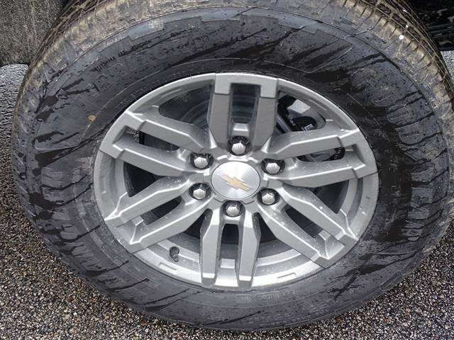Used 2024 Chevrolet Colorado LT w/ LT Convenience Package RWD image 3