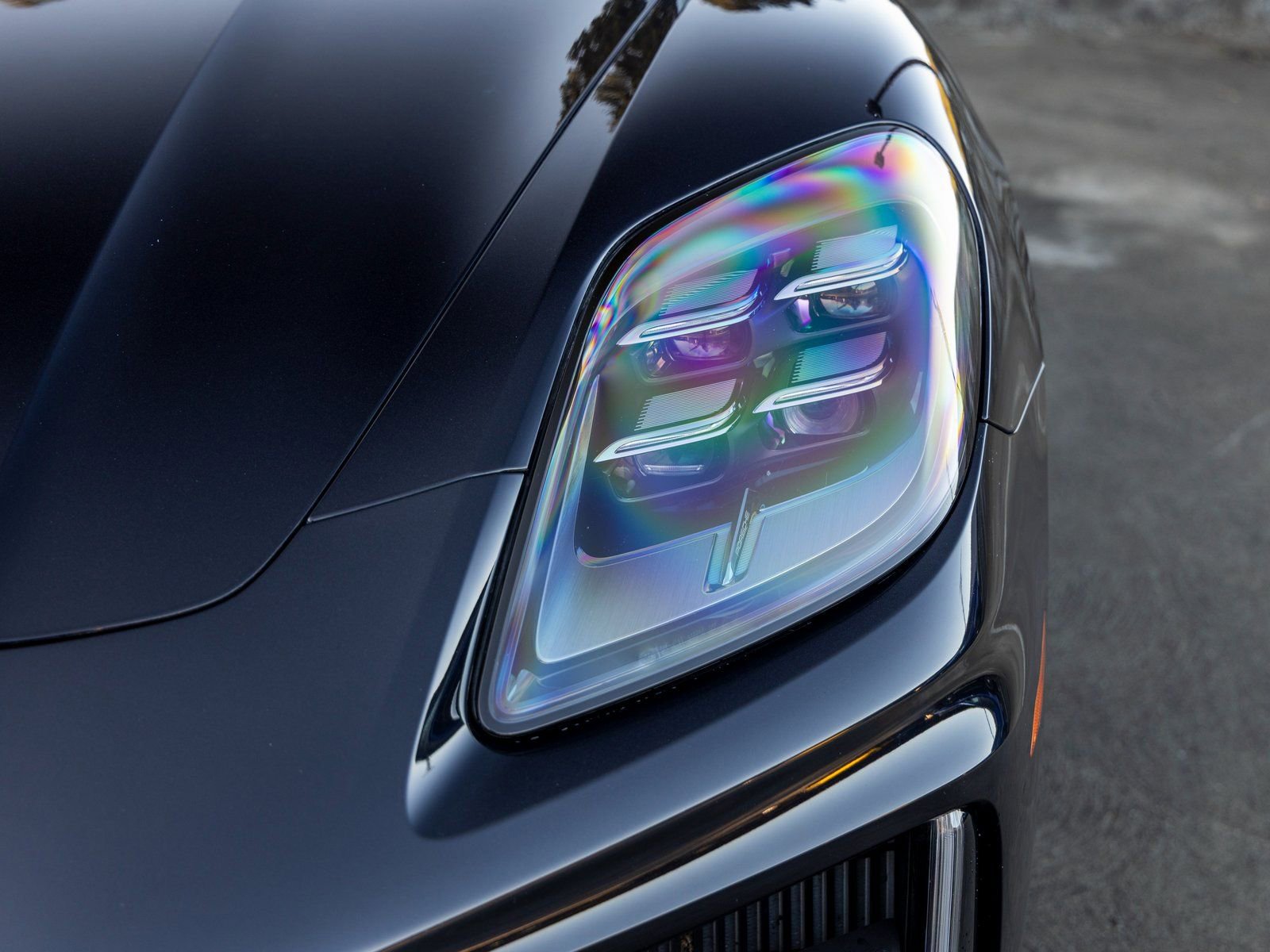 Certified 2024 Porsche Panamera image 16