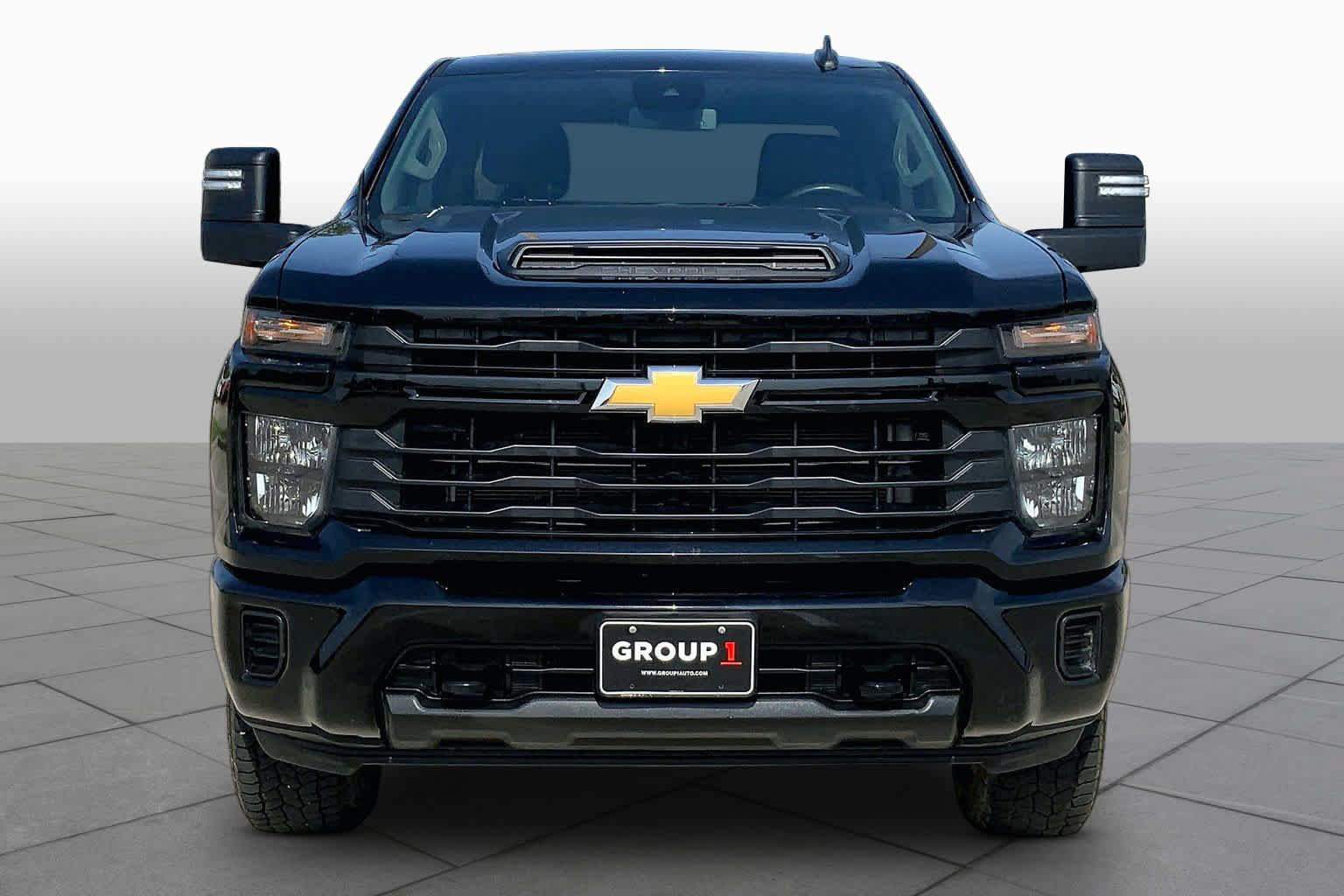 Certified 2024 Chevrolet Silverado 2500 Custom w/ Custom Value Package AWD/4WD image 4