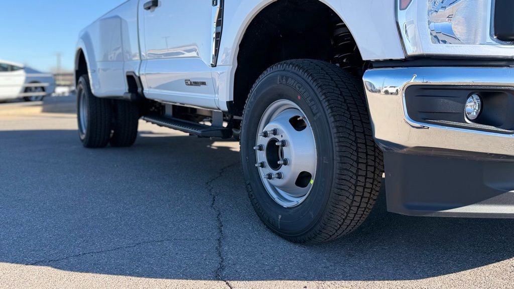 New 2026 Ford F350 XL w/ FX4 Off-Road Package image 8