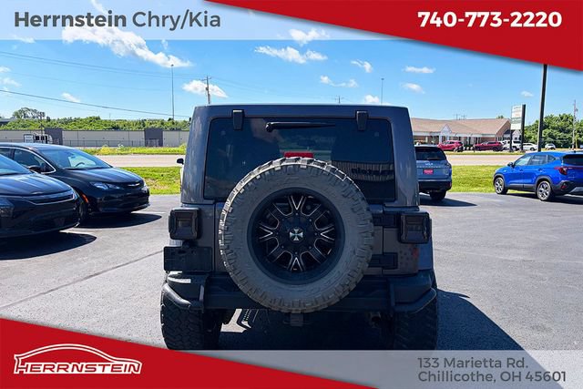 Used 2016 Jeep Wrangler Unlimited Sahara AWD/4WD image 22