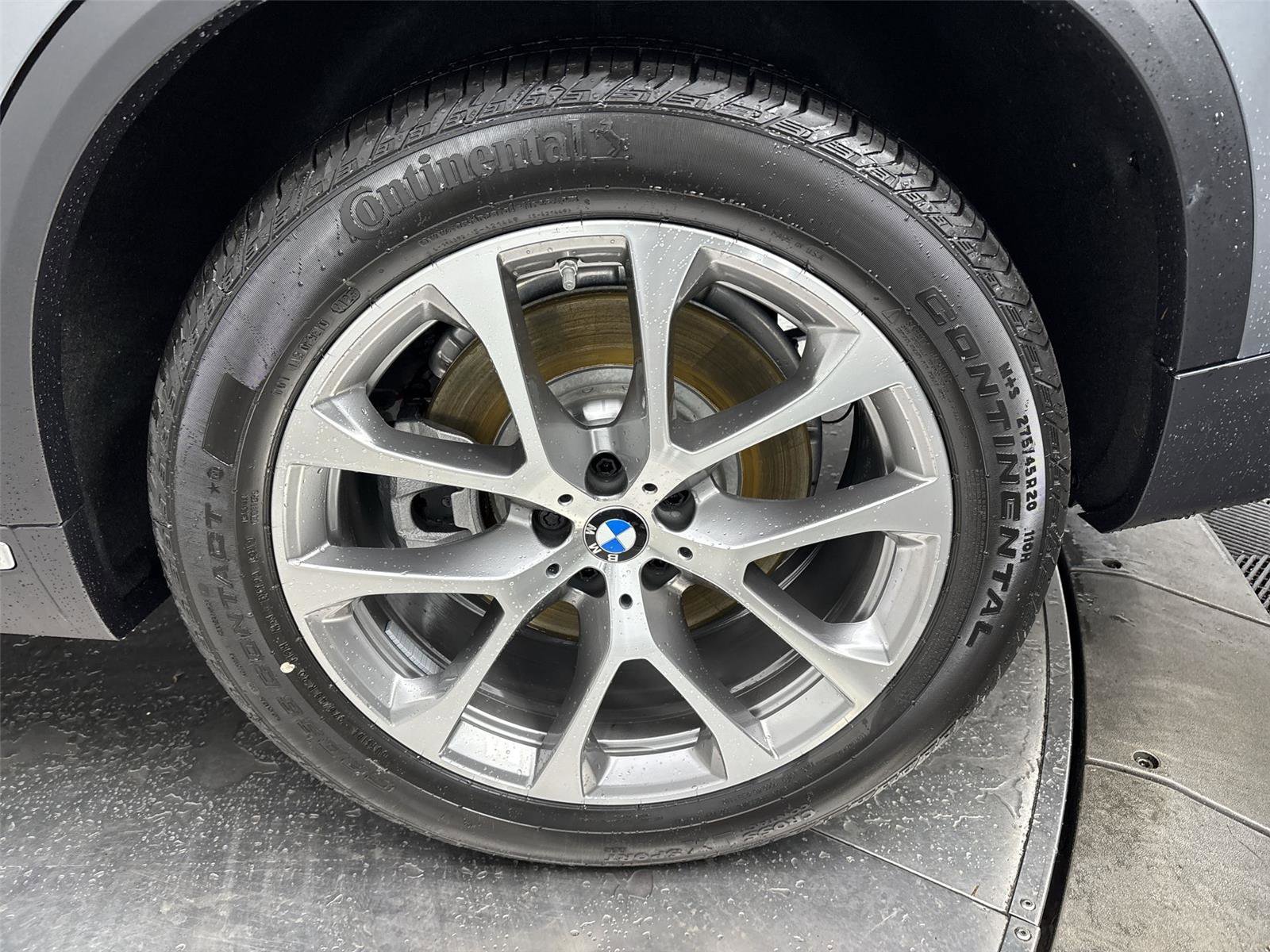 New 2026 BMW X5 xDrive50e w/ Climate Comfort Package image 27