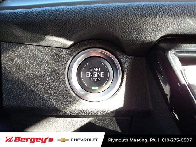 Certified 2025 Chevrolet Traverse LT image 24