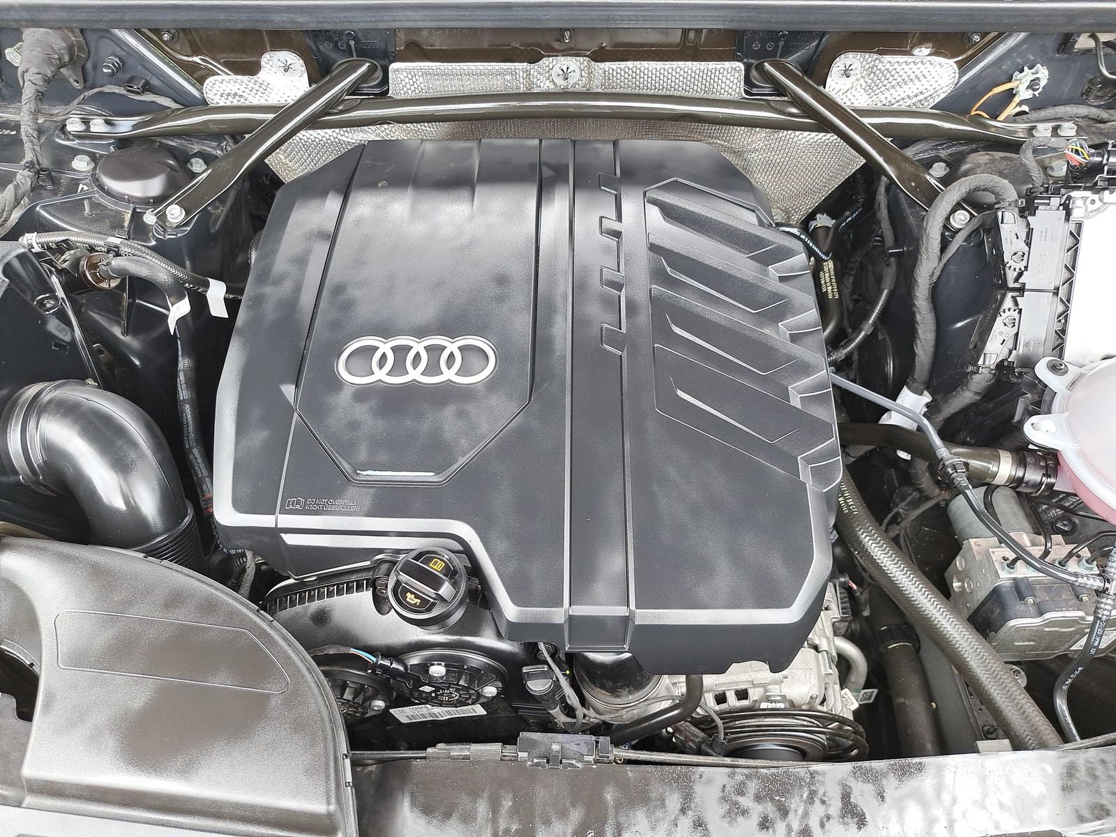 Used 2024 Audi Q5 Premium AWD/4WD image 32