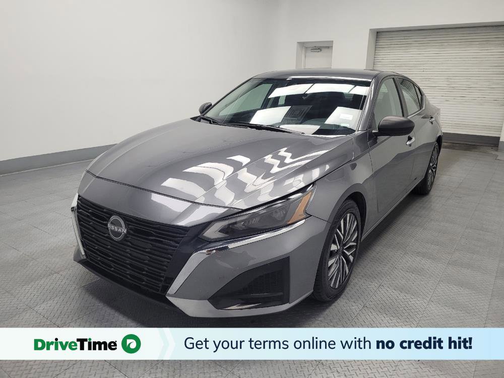 Used 2024 Nissan Altima 2.5 SV image 1