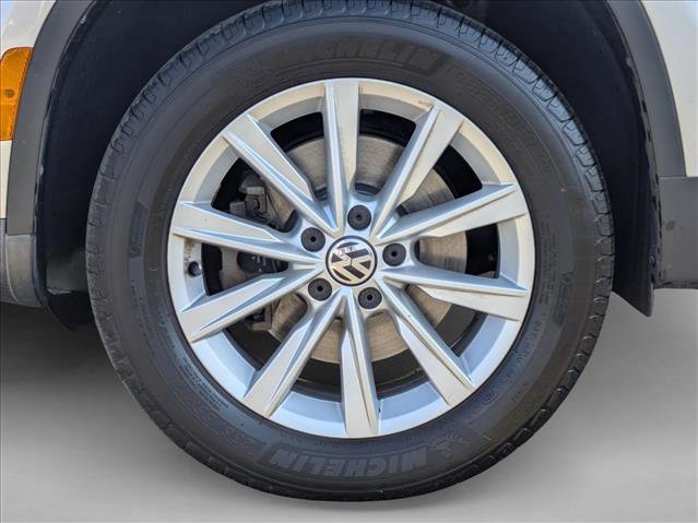 Used 2014 Volkswagen Tiguan SE image 21
