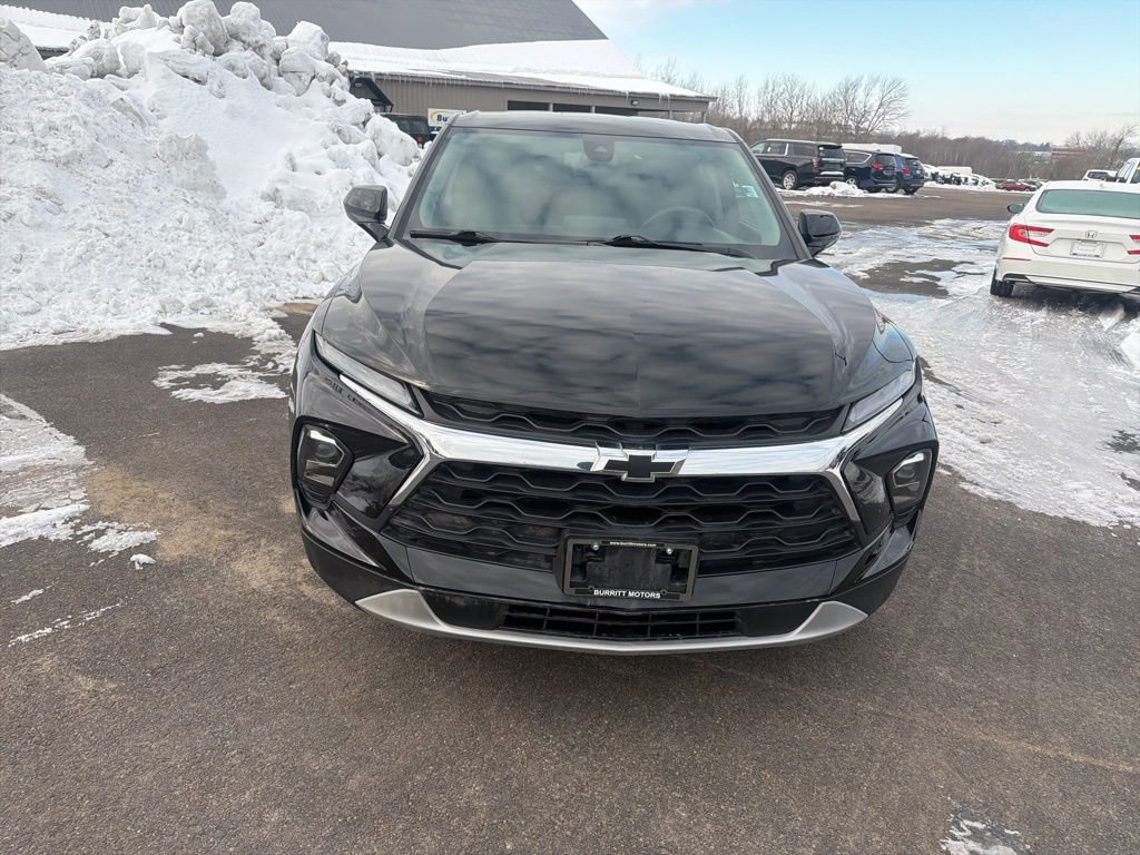 Used 2023 Chevrolet Blazer LT w/ Driver Confidence Package image 2
