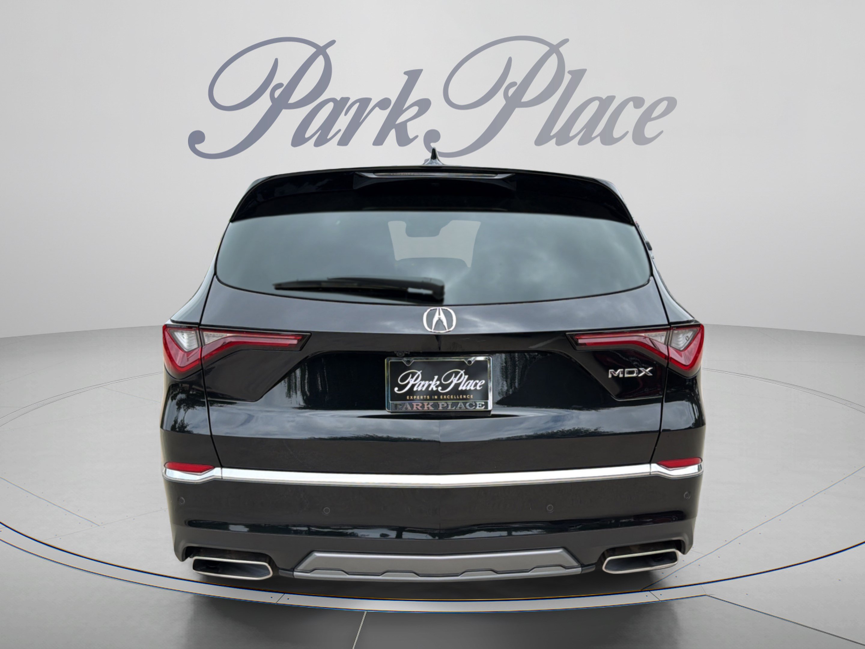 Used 2025 Acura MDX w/ Technology Package FWD image 4