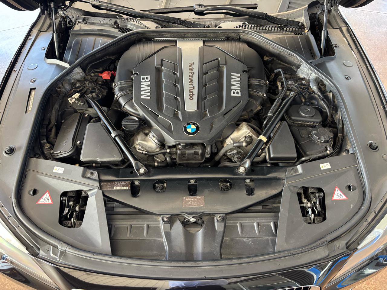 Used 2012 BMW 750Li image 32