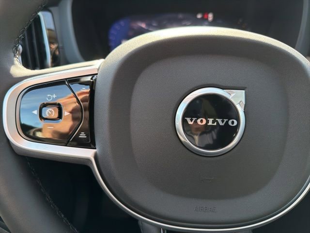 New 2026 Volvo XC60 B5 Ultra w/ Protection Package Premier AWD/4WD image 16