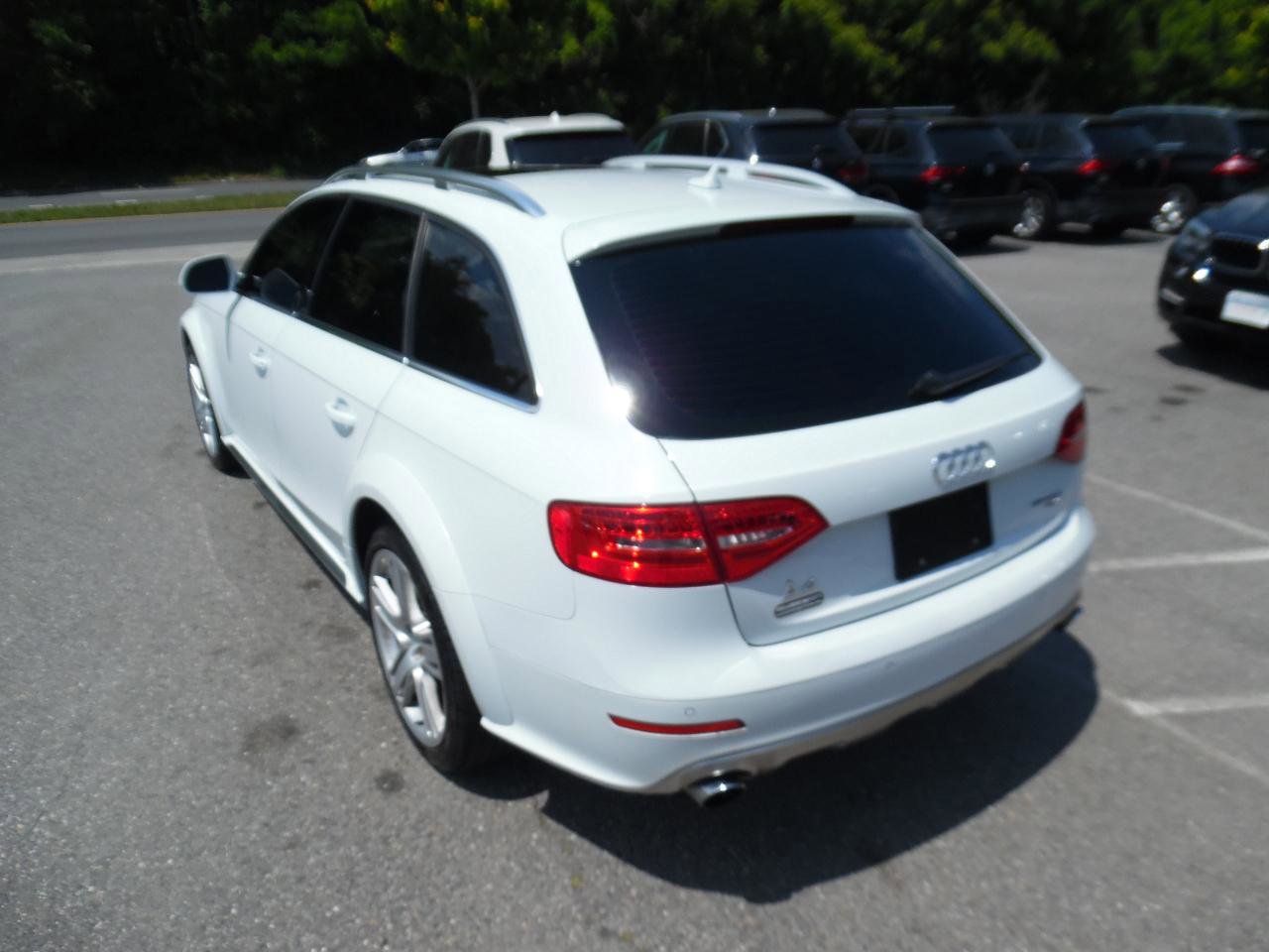 Used 2013 Audi A4 Premium Plus w/ Premium Plus Pkg AWD/4WD image 3