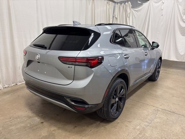 Used 2023 Buick Envision Essence w/ Sport Touring Package AWD/4WD image 5