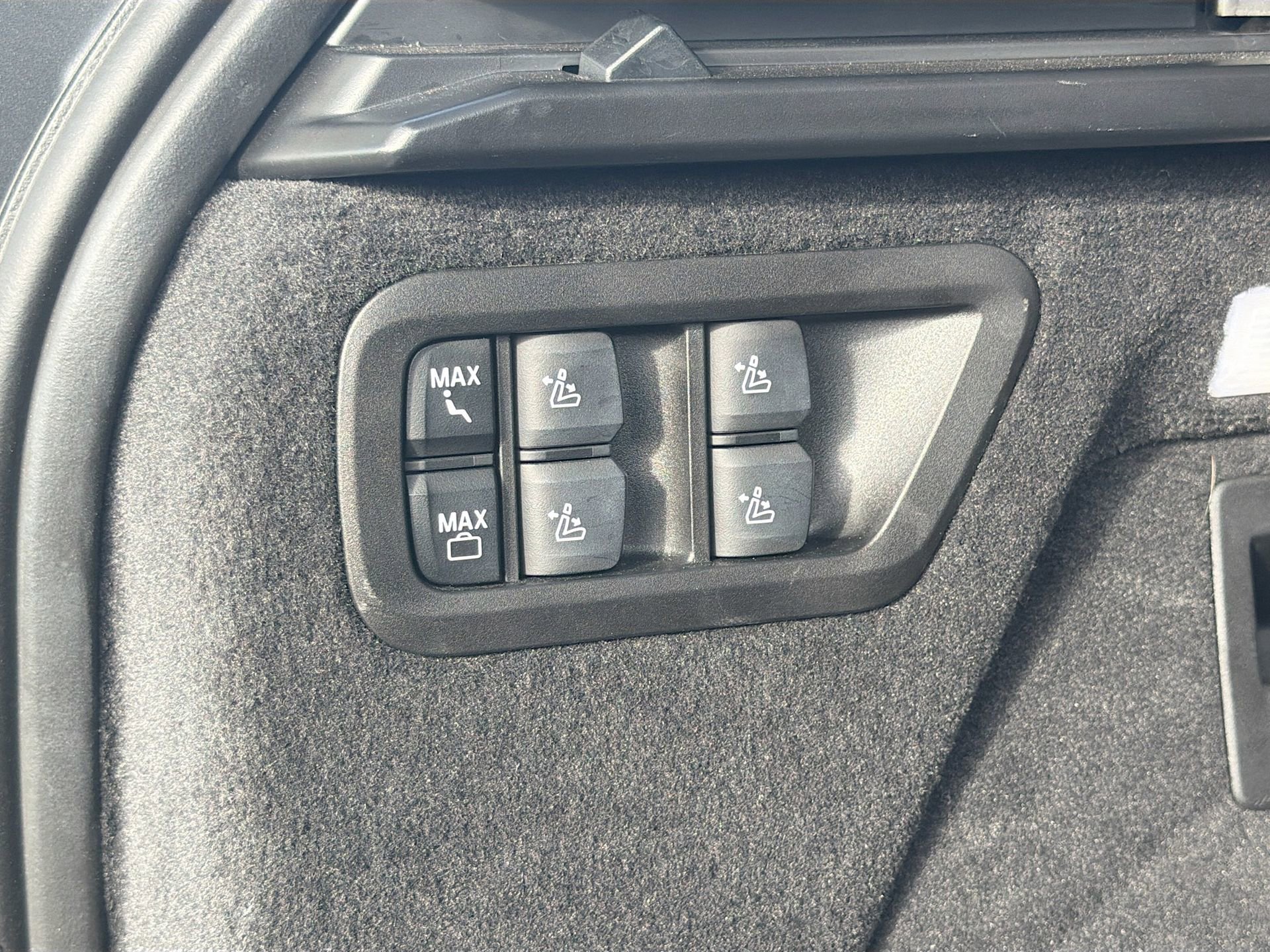 Certified 2026 BMW X7 M60i image 12