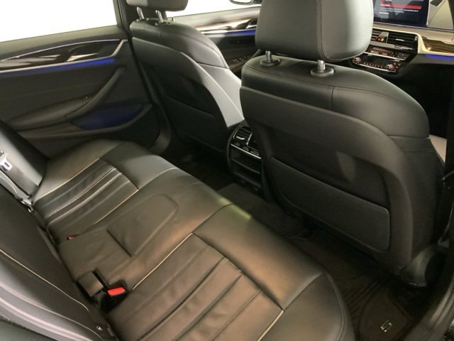 Used 2019 BMW 540i xDrive image 39