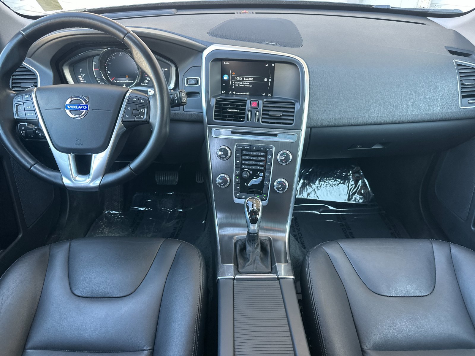 Used 2015 Volvo XC60 T6 Platinum AWD/4WD image 13