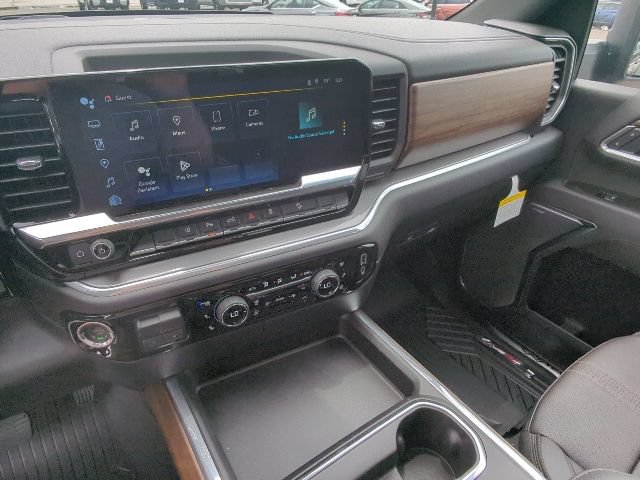 New 2026 Chevrolet Silverado 2500 High Country w/ Midnight Edition AWD/4WD image 18