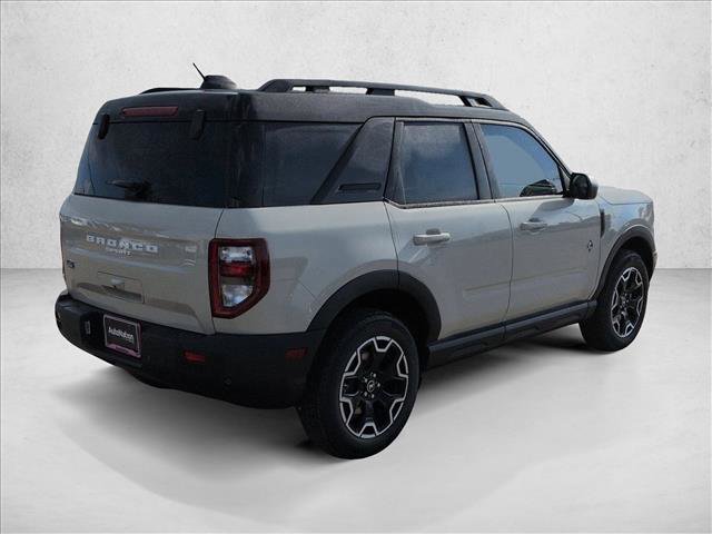 New 2025 Ford Bronco Sport Outer Banks image 2