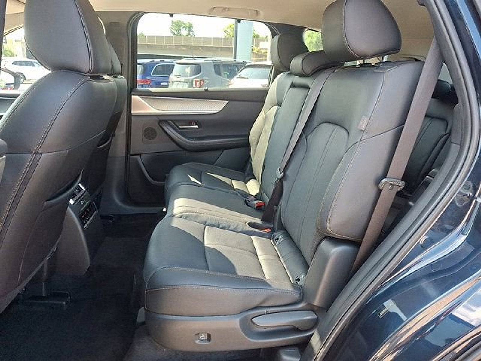 Used 2024 MAZDA CX-90 Plug-In Hybrid w/ Preferred image 10