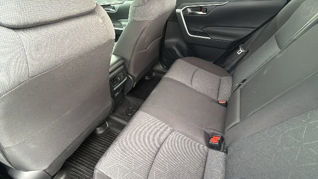 Used 2024 Toyota RAV4 XLE w/ Convenience Package image 24
