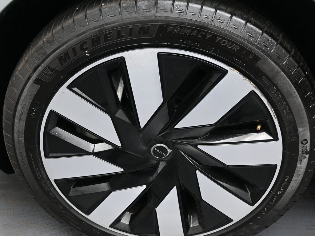 Used 2025 Volvo EX90 Ultra image 37