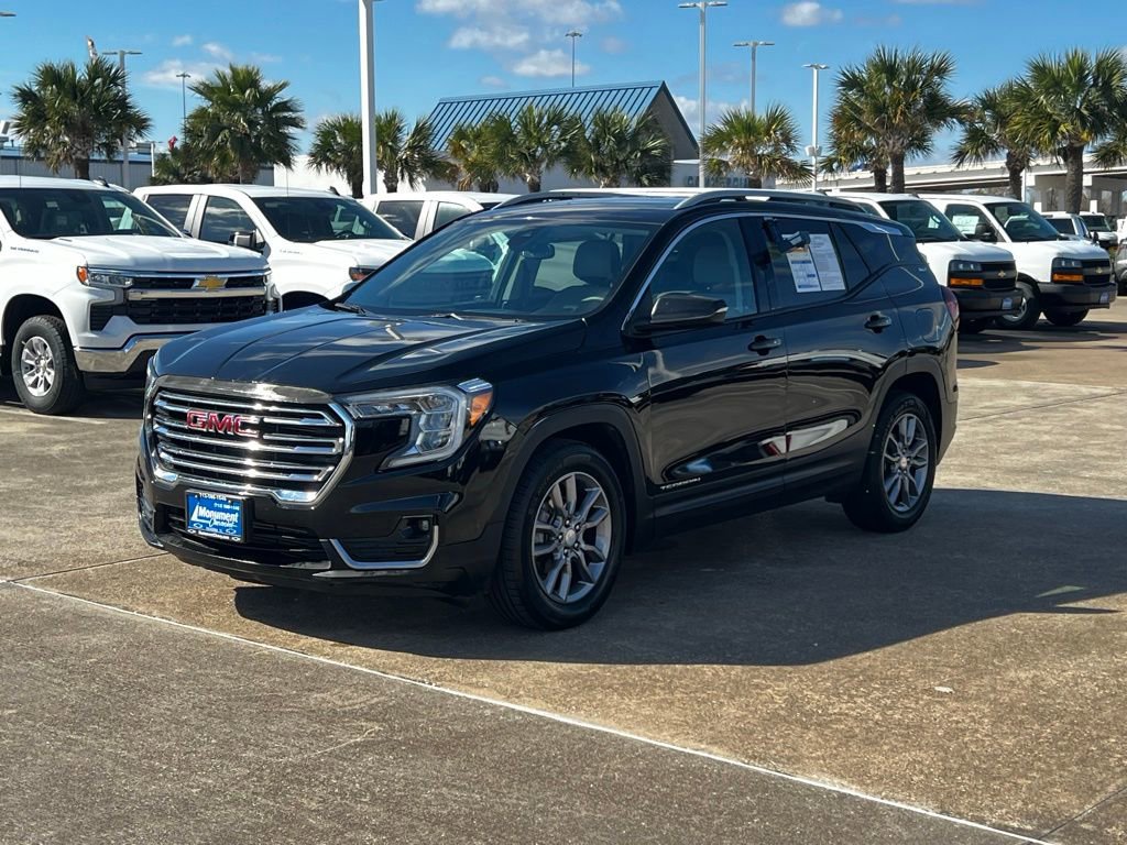Used 2024 GMC Terrain SLT image 43