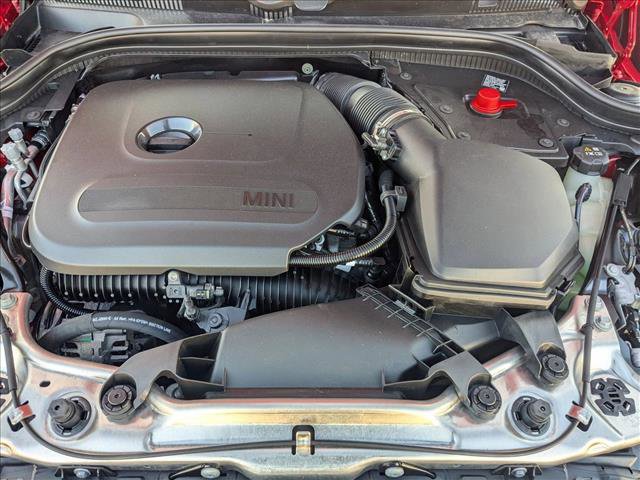 Used 2025 MINI Cooper 2-Door Hardtop image 18