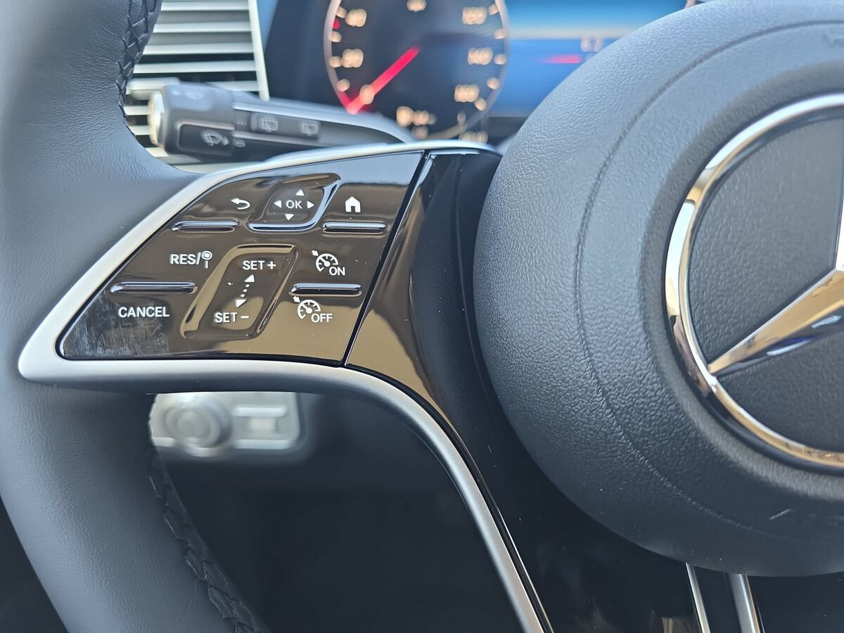 New 2026 Mercedes-Benz GLE 350 4MATIC image 17