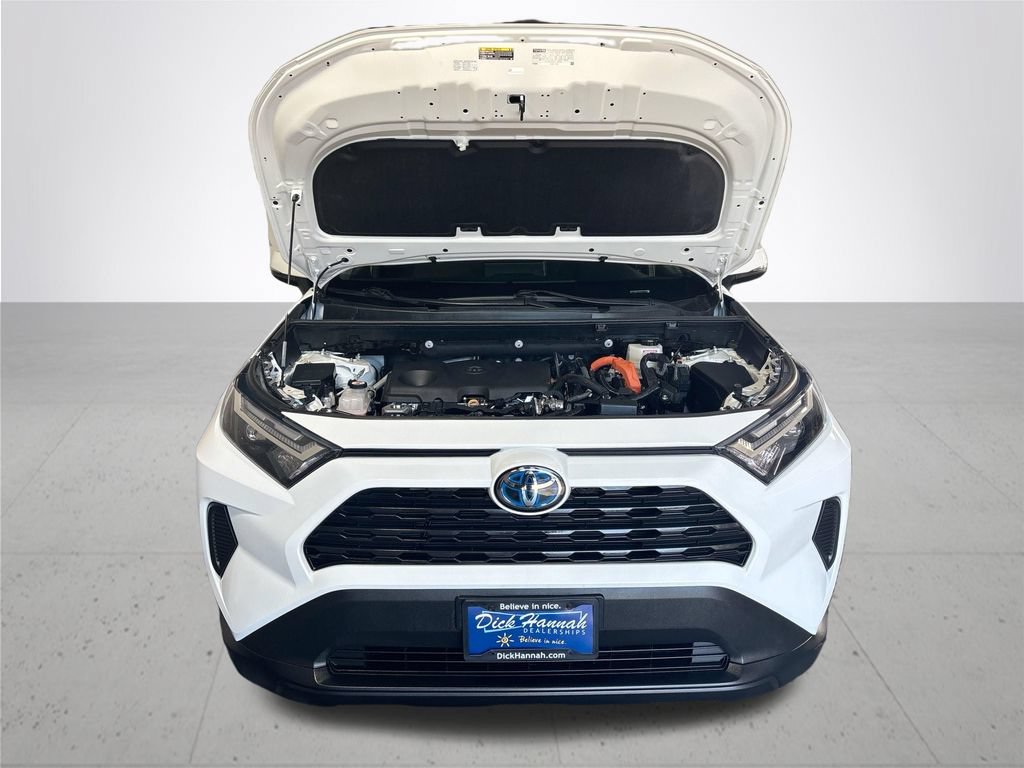 Used 2024 Toyota RAV4 LE AWD/4WD image 22
