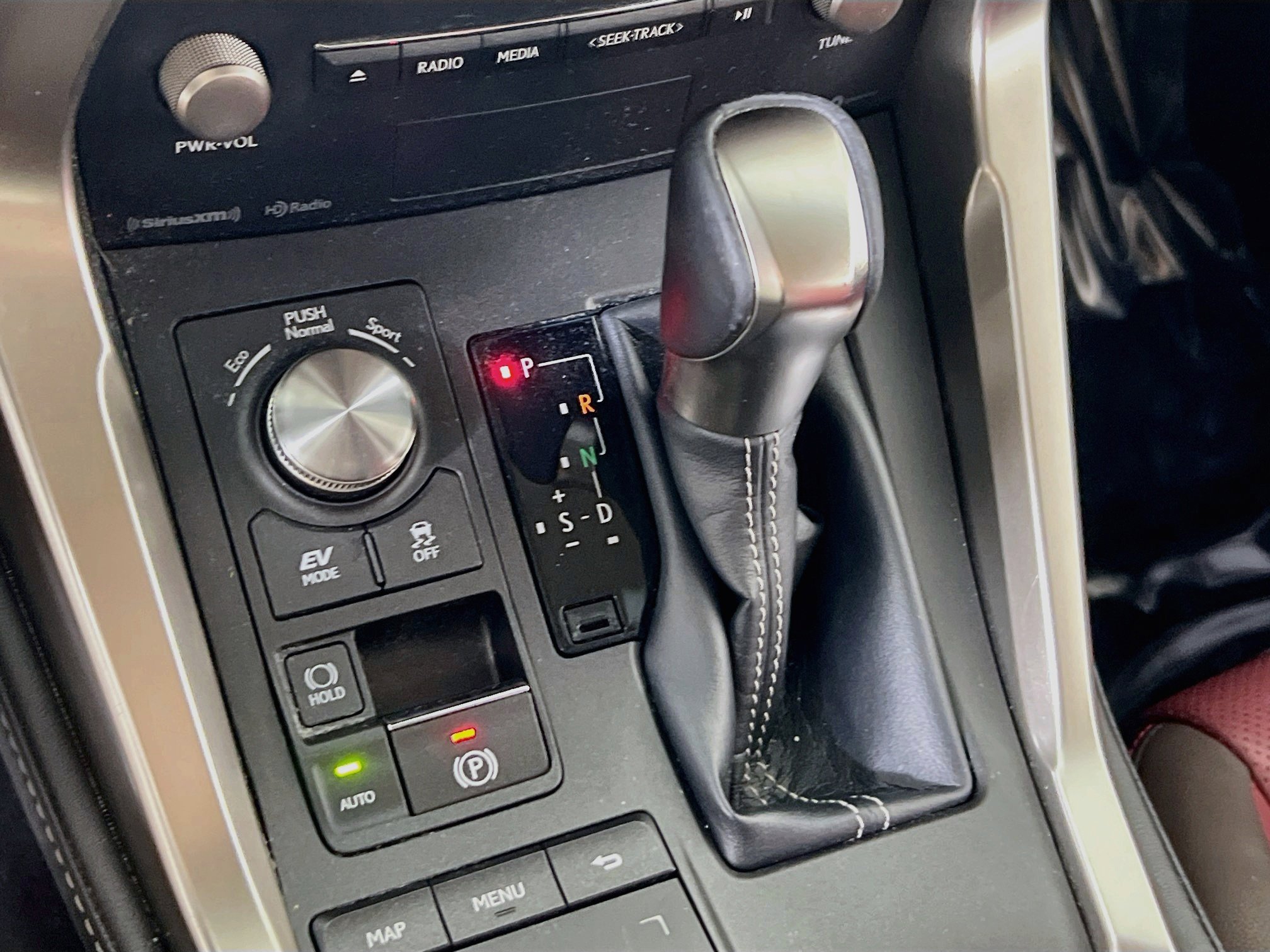 Used 2018 Lexus NX 300h AWD w/ Premium Package image 16