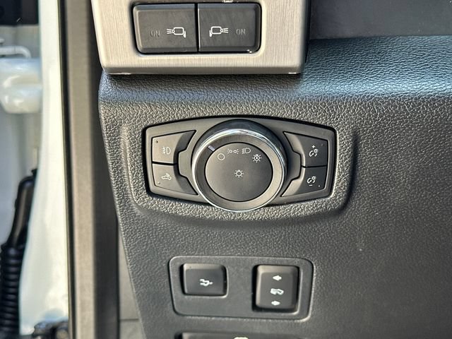Used 2020 Ford F250 Platinum w/ FX4 Off-Road Package AWD/4WD image 26