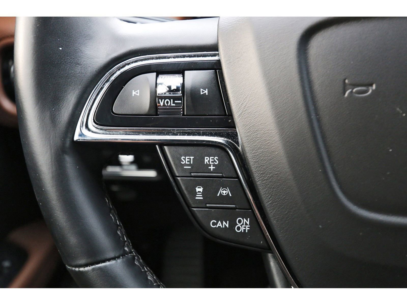 Used 2022 Lincoln Nautilus Reserve w/ Equipment Group 201A image 18