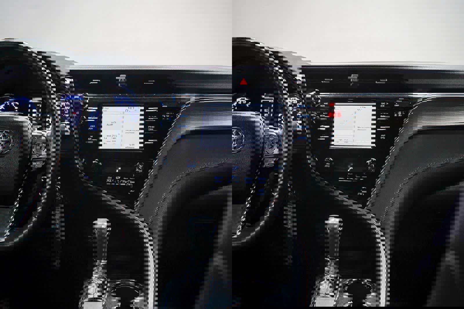 Certified 2019 Toyota Camry SE w/ Carpet Mat Package image 9