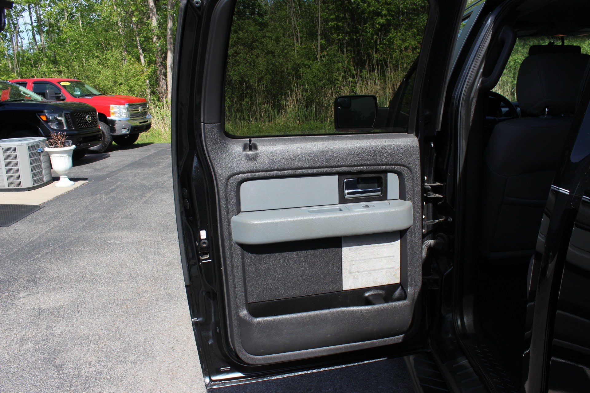 Used 2013 Ford F150 XLT w/ Luxury Equipment Group AWD/4WD image 28