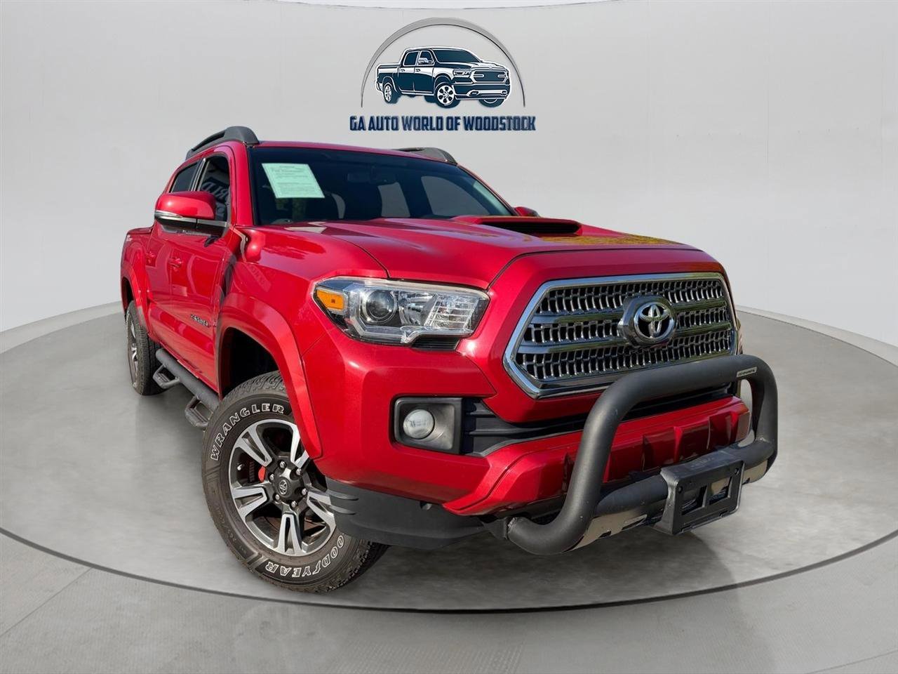 Used 2016 Toyota Tacoma TRD Sport w/ Towing Package RWD image 8