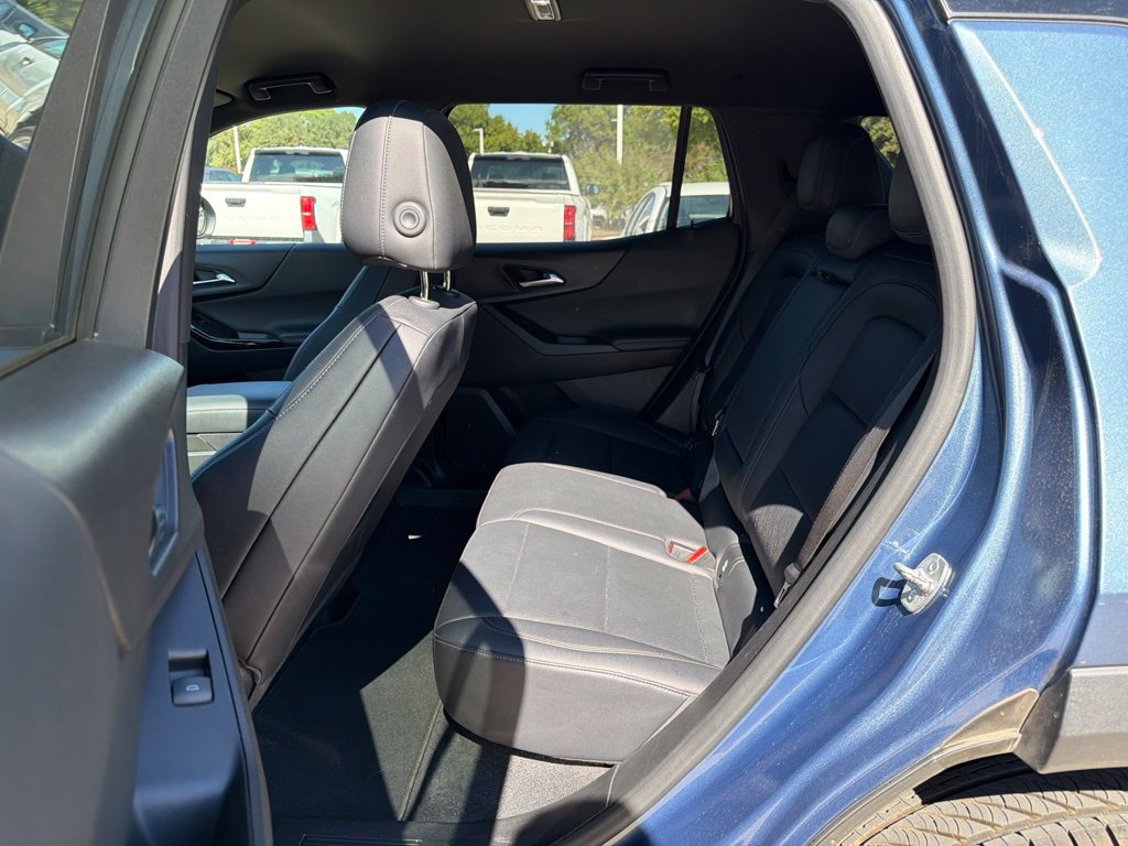 Used 2025 Chevrolet Equinox LT w/ Convenience Package II FWD image 18