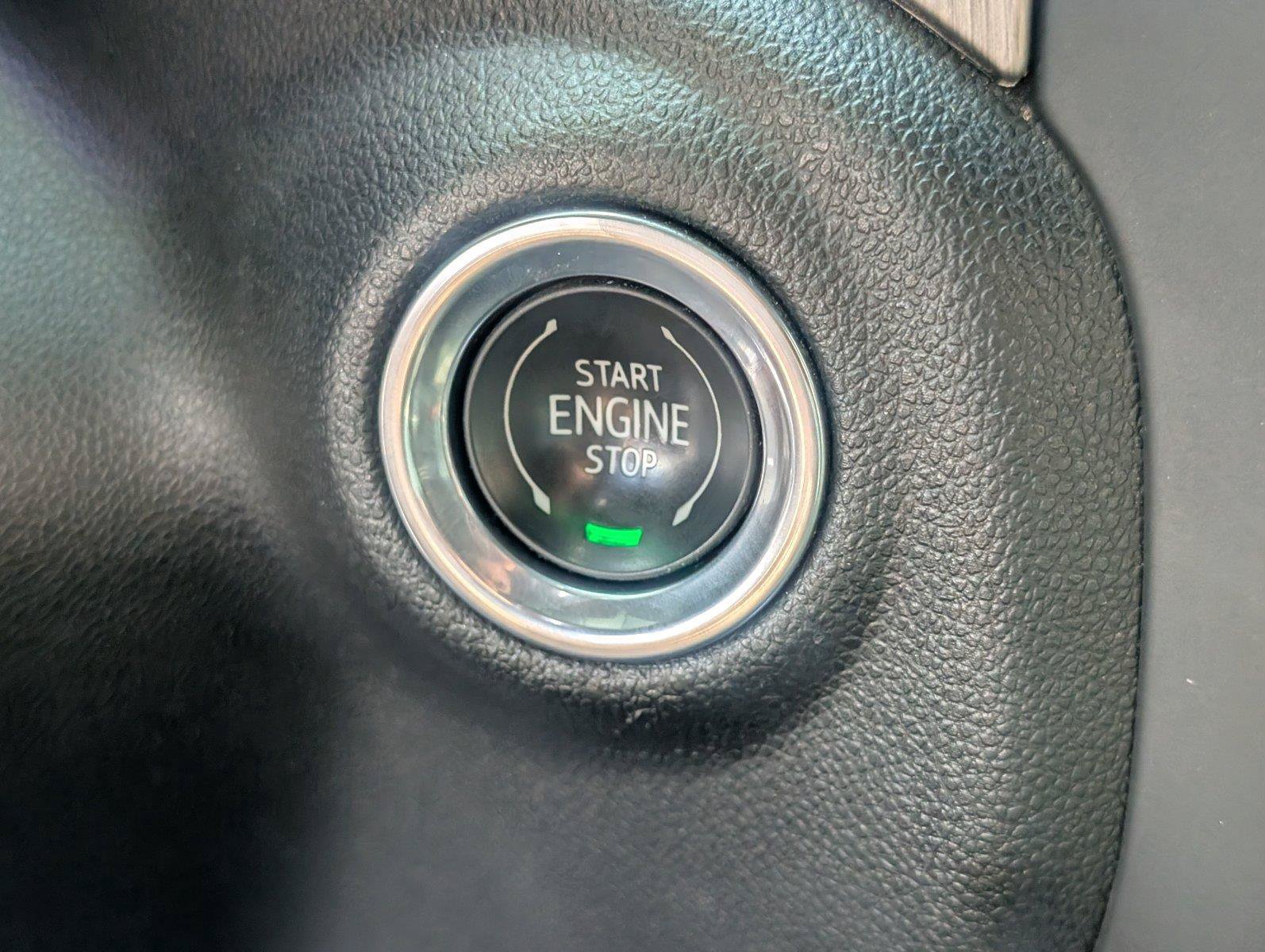 Used 2020 GMC Sierra 3500 Denali w/ Denali Ultimate Package AWD/4WD image 26