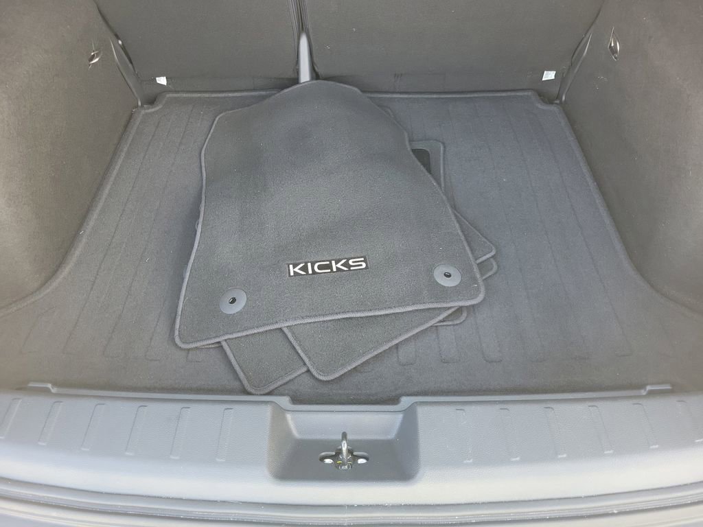 Certified 2025 Nissan Kicks S image 15