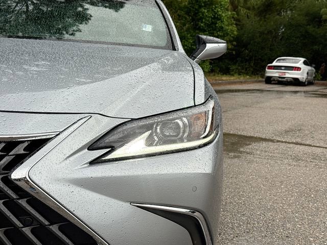 Used 2023 Lexus ES 350 w/ Premium Package FWD image 9
